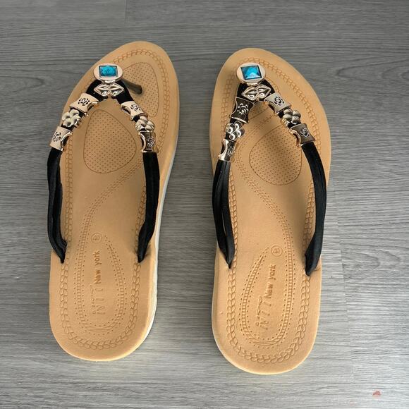 Dong k Flip flops sandals with blue jewel - Picture 6 of 8